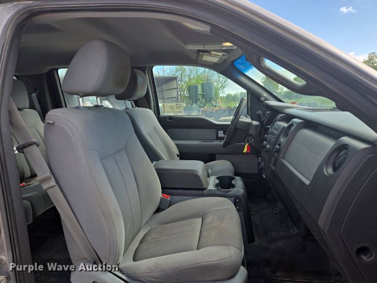 image for item DP6335 2013 Ford F150 SuperCrew pickup truck