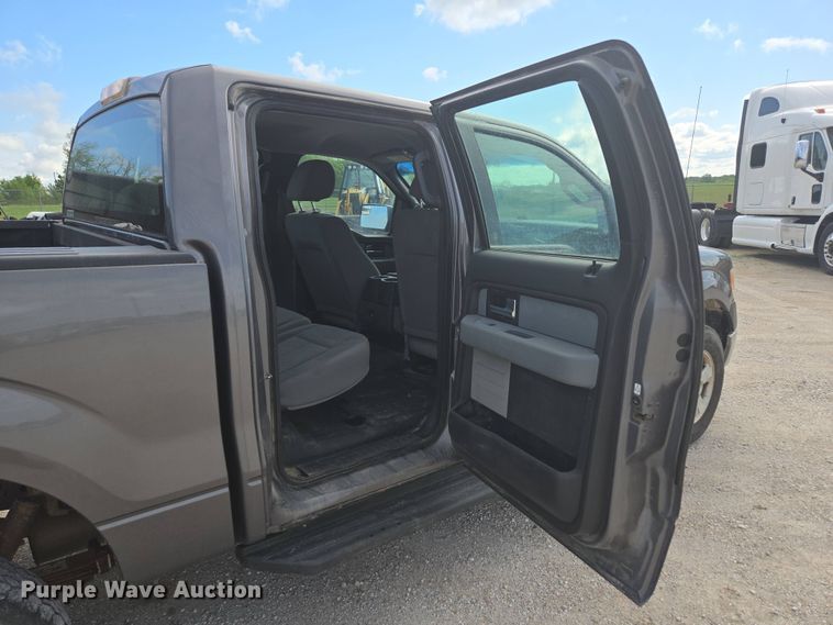 image for item DP6335 2013 Ford F150 SuperCrew pickup truck
