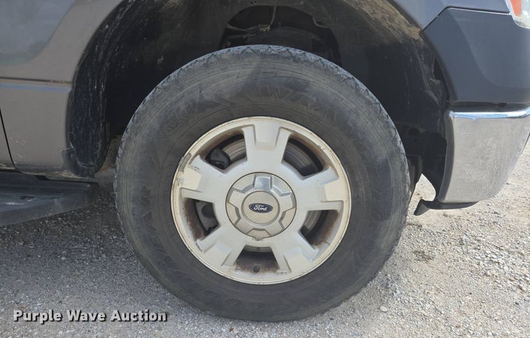 image for item DP6335 2013 Ford F150 SuperCrew pickup truck