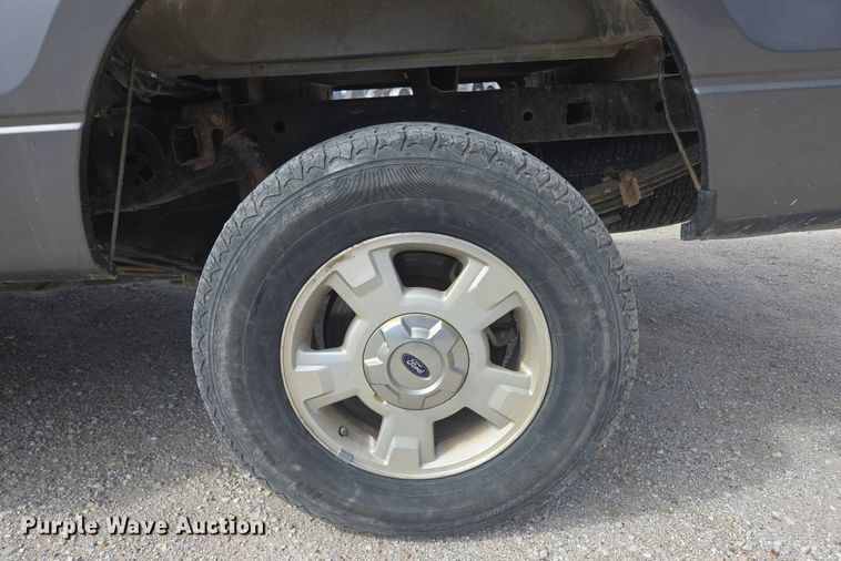 image for item DP6335 2013 Ford F150 SuperCrew pickup truck