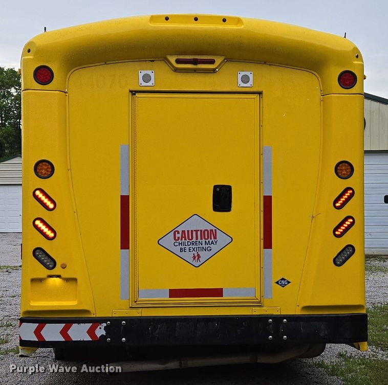 image for item DP6368 2017 Chevrolet Express G4500 shuttle bus