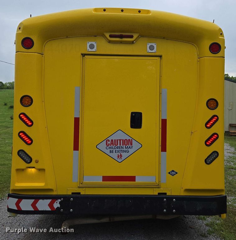 image for item DP6368 2017 Chevrolet Express G4500 shuttle bus