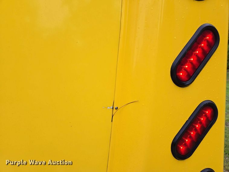 image for item DP6368 2017 Chevrolet Express G4500 shuttle bus