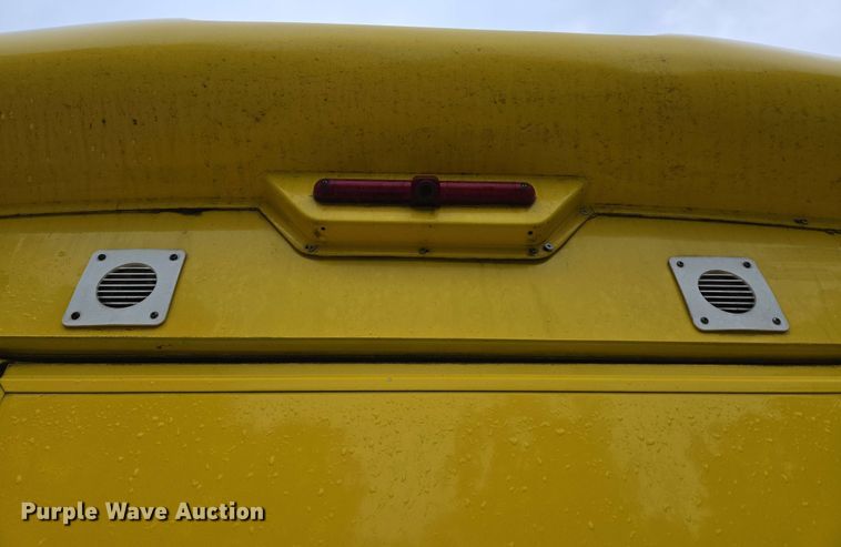 image for item DP6368 2017 Chevrolet Express G4500 shuttle bus