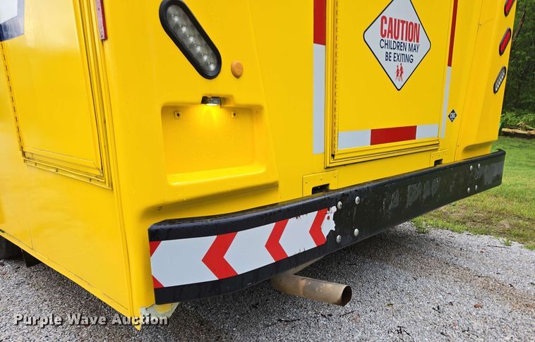 image for item DP6368 2017 Chevrolet Express G4500 shuttle bus