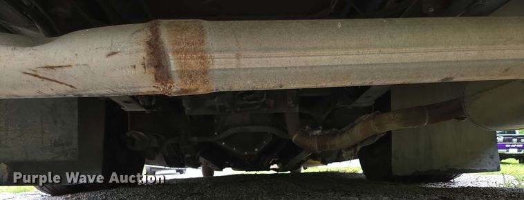 image for item DP6368 2017 Chevrolet Express G4500 shuttle bus