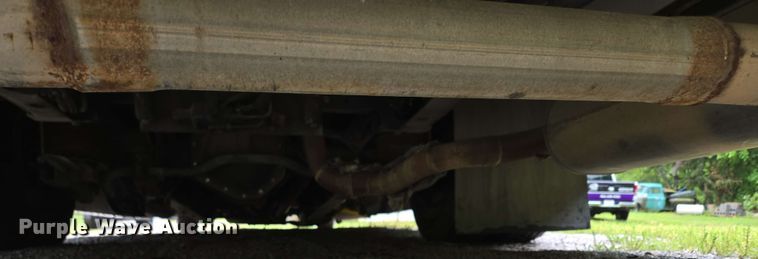 image for item DP6368 2017 Chevrolet Express G4500 shuttle bus