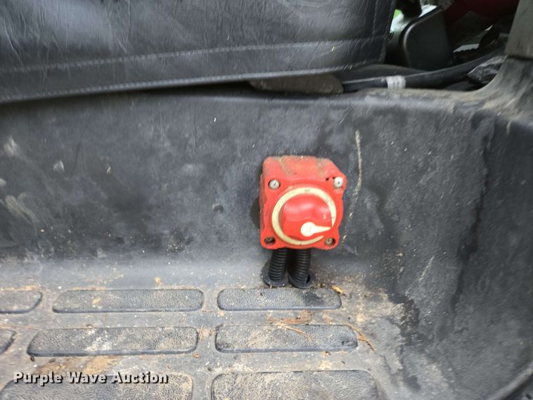 image for item DP6368 2017 Chevrolet Express G4500 shuttle bus