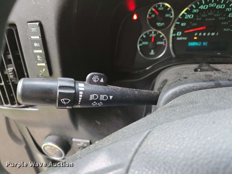 image for item DP6368 2017 Chevrolet Express G4500 shuttle bus