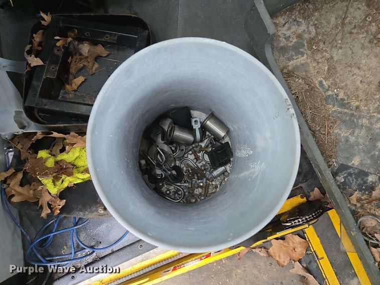 image for item DP6368 2017 Chevrolet Express G4500 shuttle bus