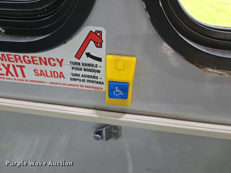 image for item DP6368 2017 Chevrolet Express G4500 shuttle bus