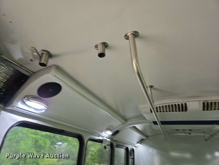 image for item DP6368 2017 Chevrolet Express G4500 shuttle bus