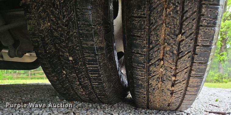 image for item DP6368 2017 Chevrolet Express G4500 shuttle bus