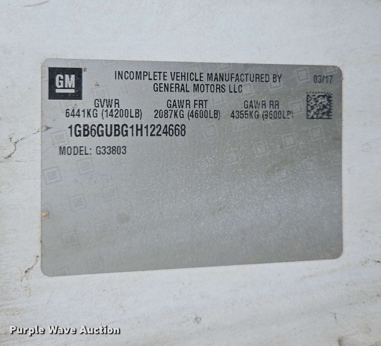 image for item DP6368 2017 Chevrolet Express G4500 shuttle bus