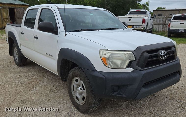 image for item DP6369 2014 Toyota Tacoma Double Cab pickup truck