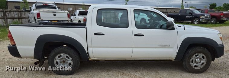 image for item DP6369 2014 Toyota Tacoma Double Cab pickup truck