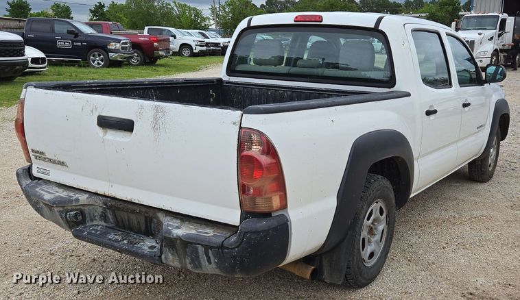 image for item DP6369 2014 Toyota Tacoma Double Cab pickup truck