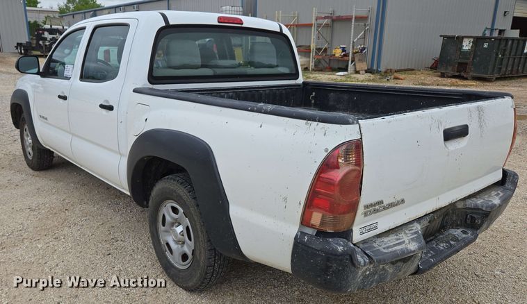 image for item DP6369 2014 Toyota Tacoma Double Cab pickup truck