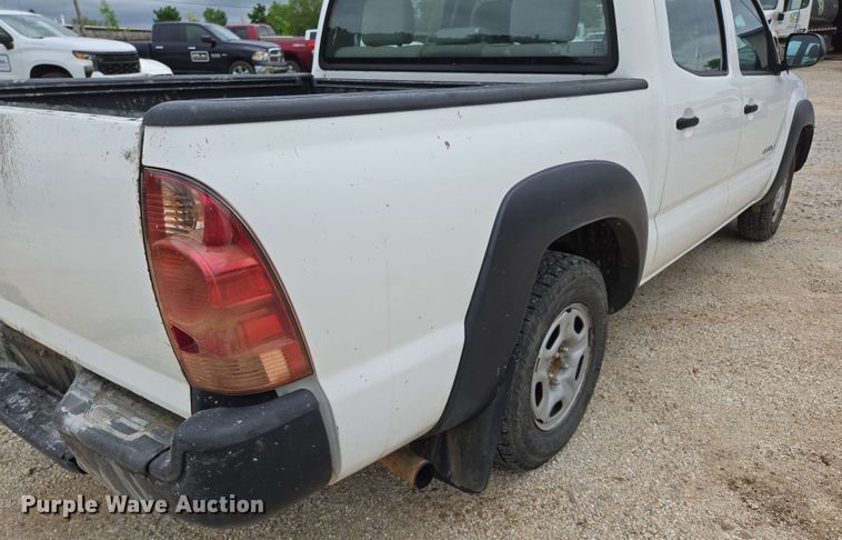 image for item DP6369 2014 Toyota Tacoma Double Cab pickup truck