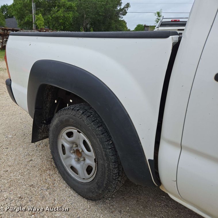 image for item DP6369 2014 Toyota Tacoma Double Cab pickup truck