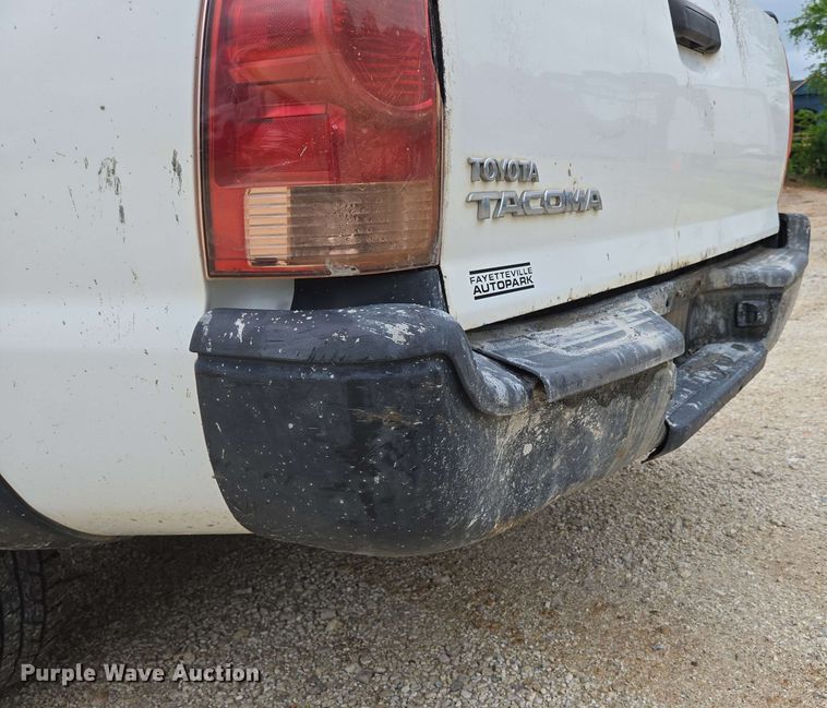 image for item DP6369 2014 Toyota Tacoma Double Cab pickup truck