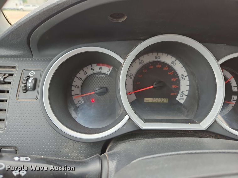 image for item DP6369 2014 Toyota Tacoma Double Cab pickup truck