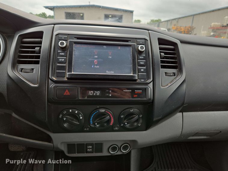 image for item DP6369 2014 Toyota Tacoma Double Cab pickup truck