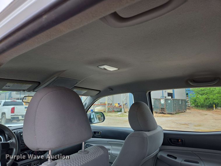 image for item DP6369 2014 Toyota Tacoma Double Cab pickup truck