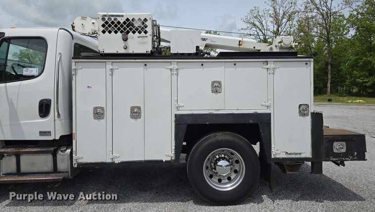 image for item DP6374 2007 Freightliner Business Class M2 utility / service truck