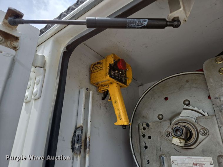 image for item DP6374 2007 Freightliner Business Class M2 utility / service truck