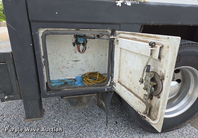 image for item DP6374 2007 Freightliner Business Class M2 utility / service truck