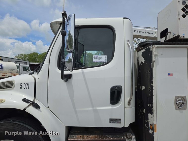 image for item DP6374 2007 Freightliner Business Class M2 utility / service truck