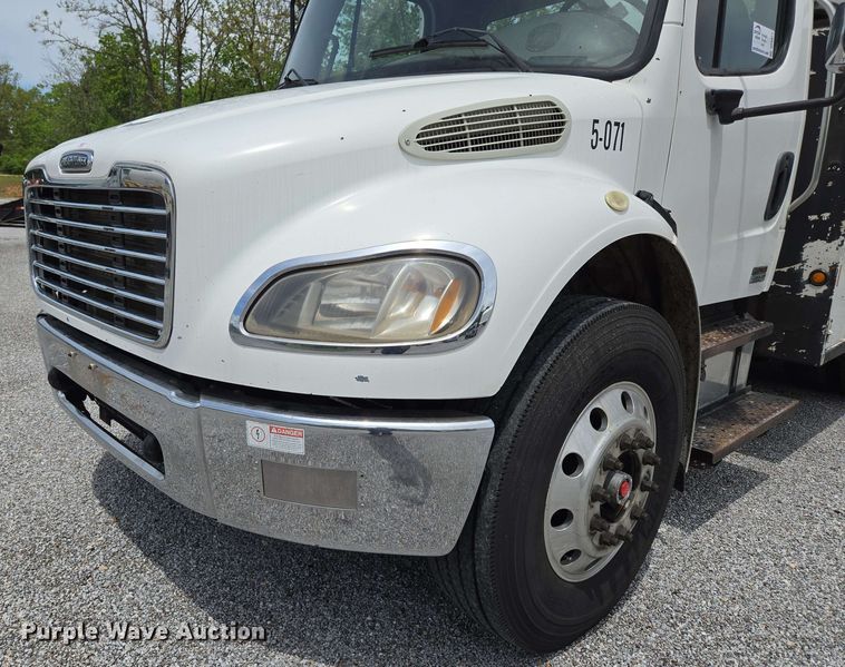 image for item DP6374 2007 Freightliner Business Class M2 utility / service truck