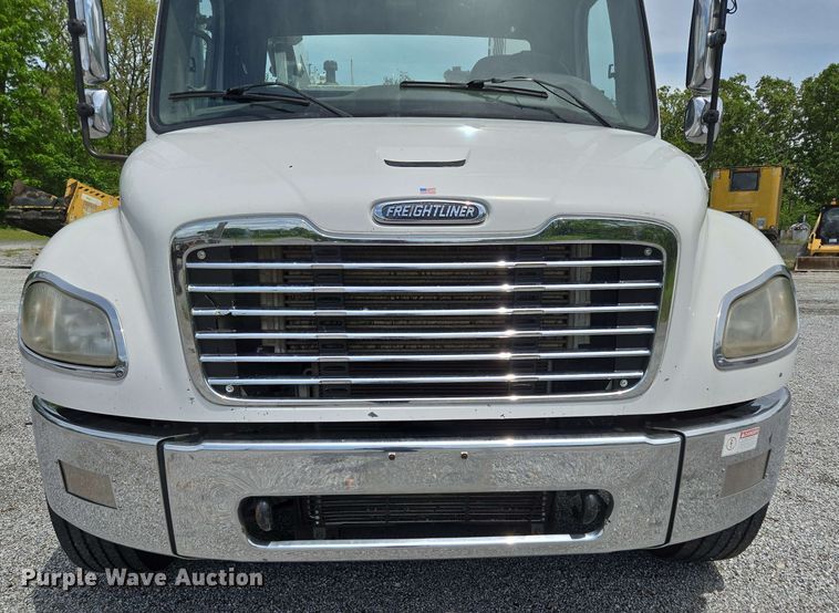 image for item DP6374 2007 Freightliner Business Class M2 utility / service truck