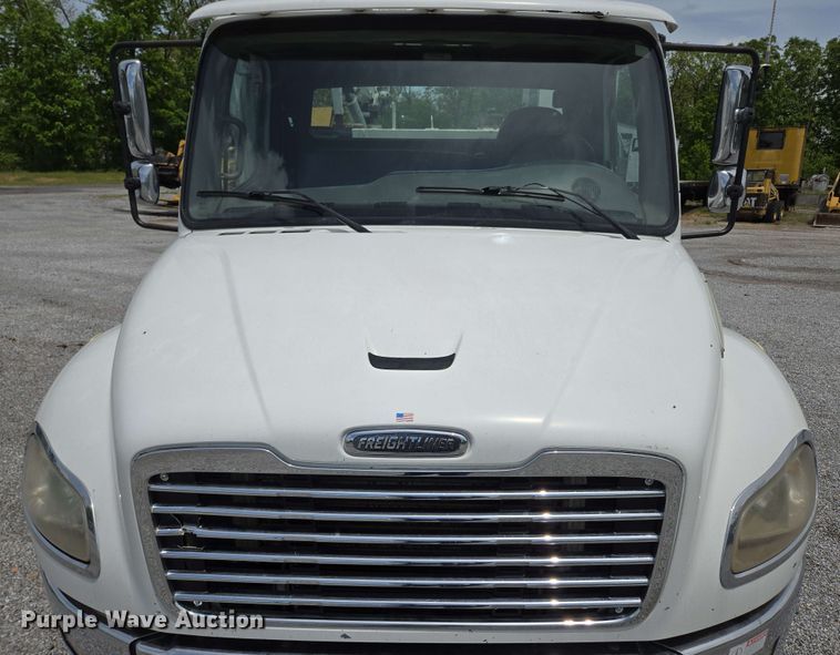 image for item DP6374 2007 Freightliner Business Class M2 utility / service truck