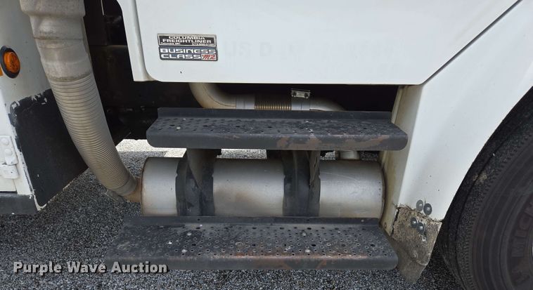 image for item DP6374 2007 Freightliner Business Class M2 utility / service truck