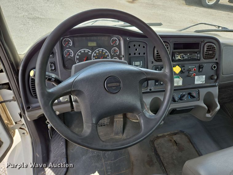 image for item DP6374 2007 Freightliner Business Class M2 utility / service truck