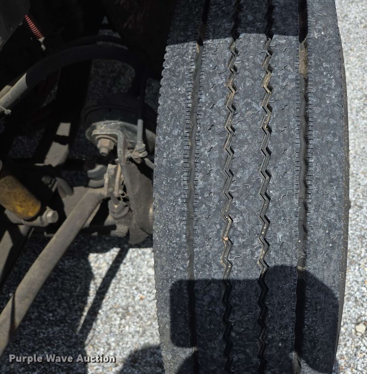 image for item DP6374 2007 Freightliner Business Class M2 utility / service truck