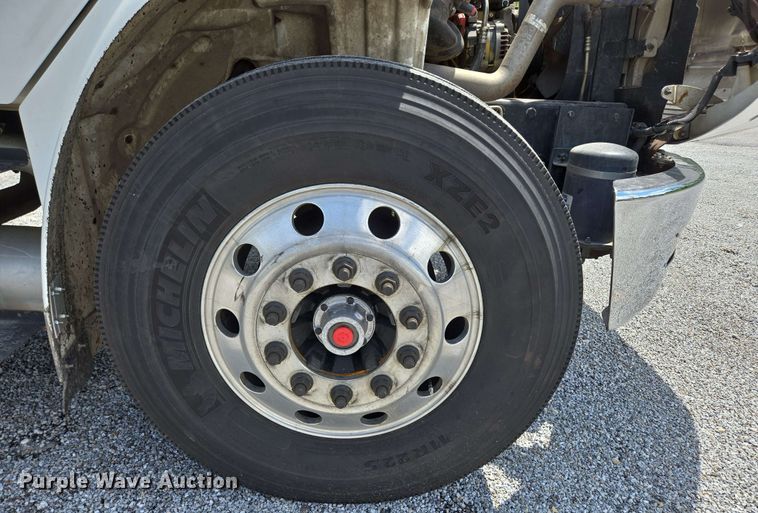 image for item DP6374 2007 Freightliner Business Class M2 utility / service truck