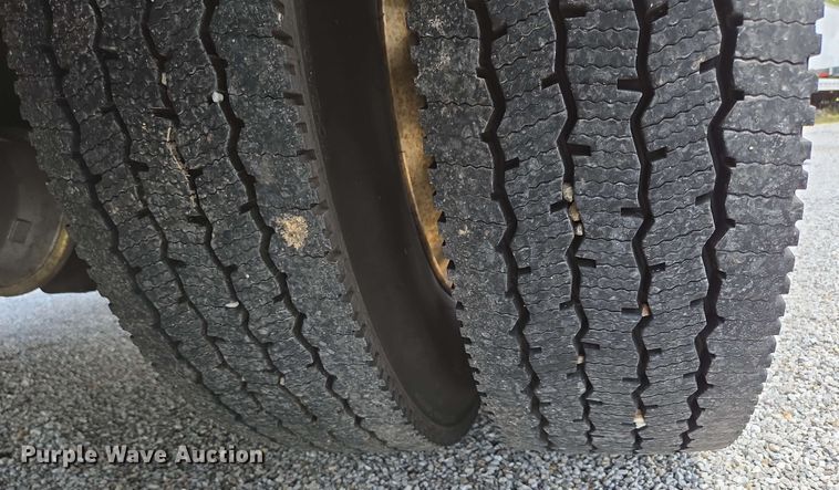 image for item DP6374 2007 Freightliner Business Class M2 utility / service truck