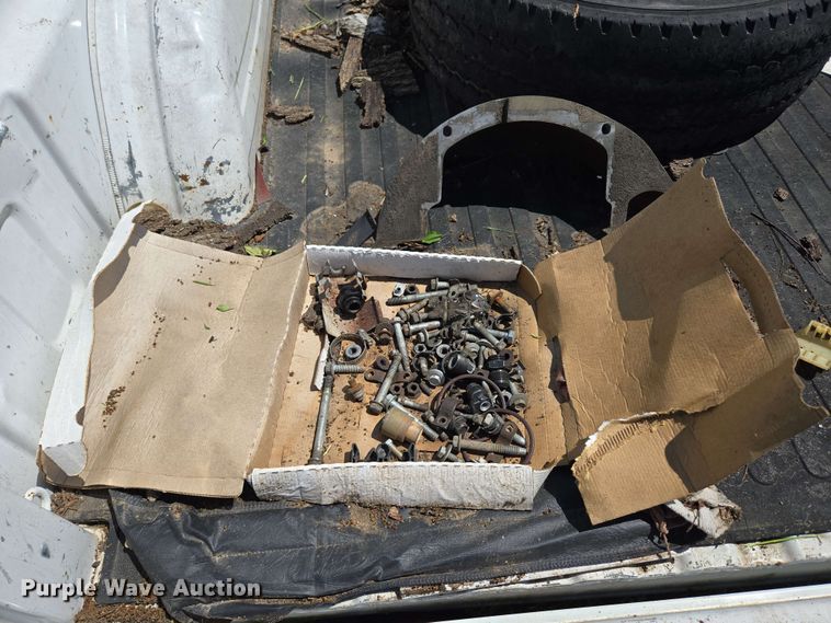 image for item DP6379 2003 Chevrolet Silverado 1500HD Crew Cab pickup truck