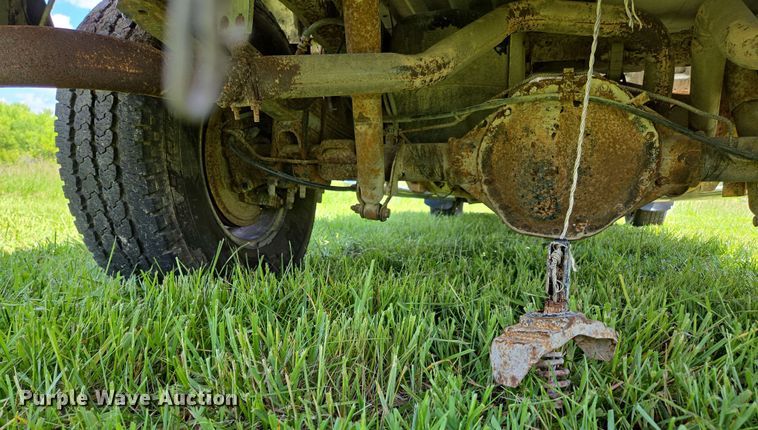 image for item DP6379 2003 Chevrolet Silverado 1500HD Crew Cab pickup truck