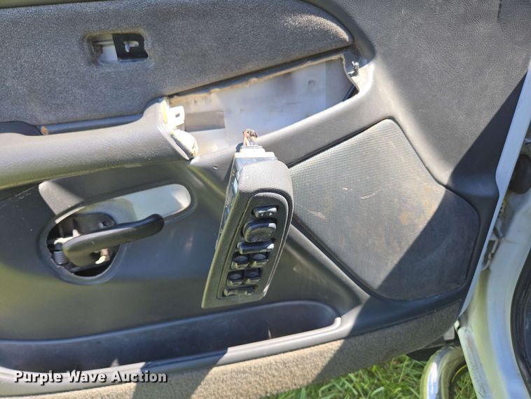 image for item DP6379 2003 Chevrolet Silverado 1500HD Crew Cab pickup truck