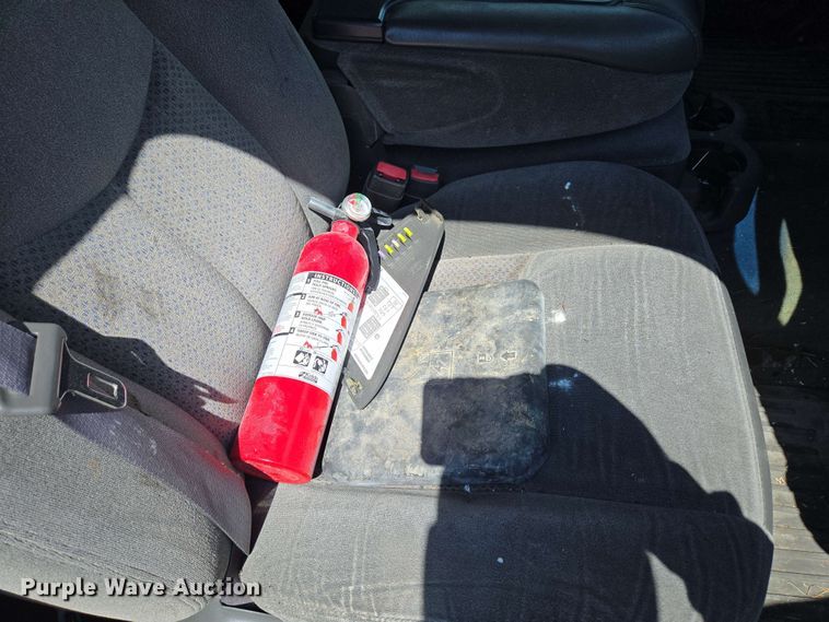 image for item DP6379 2003 Chevrolet Silverado 1500HD Crew Cab pickup truck