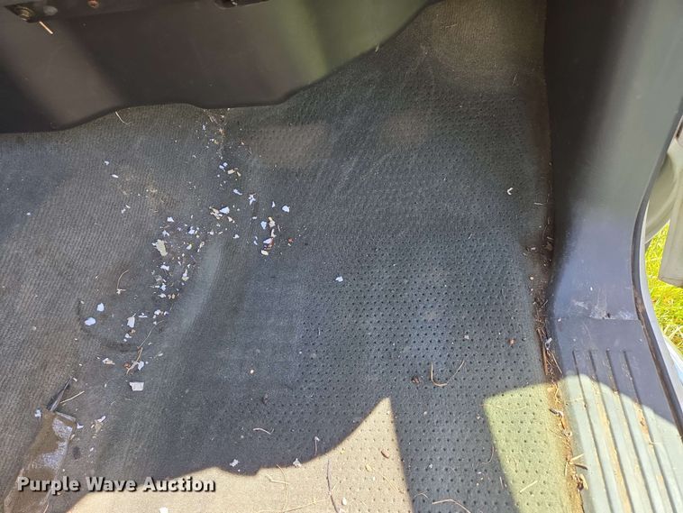 image for item DP6379 2003 Chevrolet Silverado 1500HD Crew Cab pickup truck