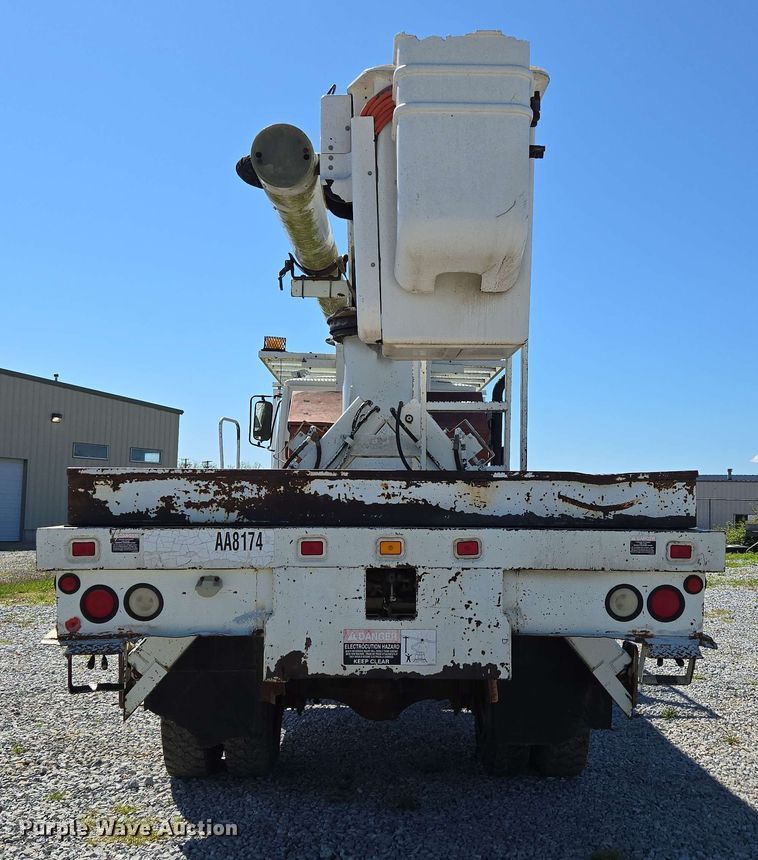 image for item DP6381 1987 Mack CS300P bucket truck