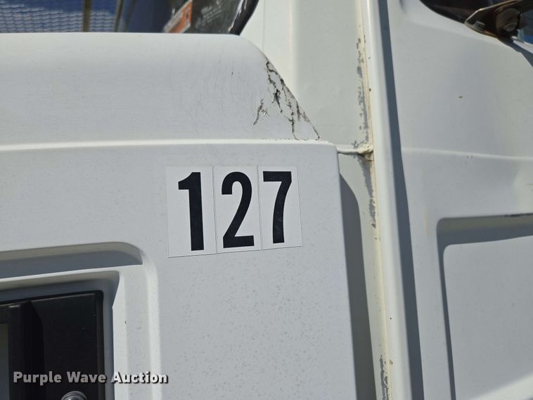 image for item DP6381 1987 Mack CS300P bucket truck