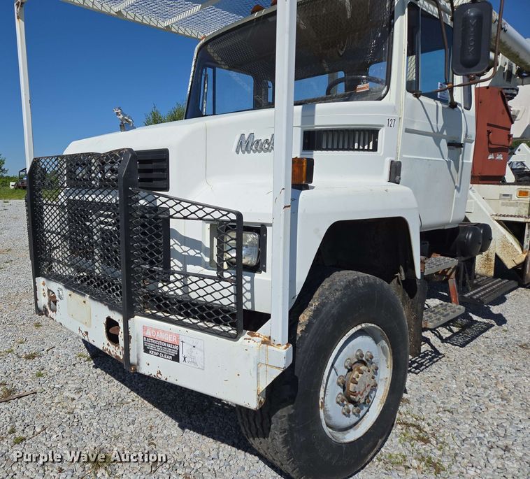 image for item DP6381 1987 Mack CS300P bucket truck
