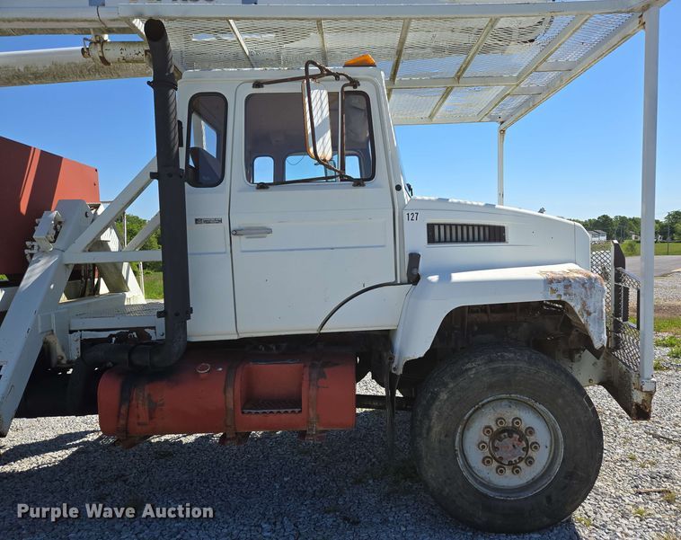 image for item DP6381 1987 Mack CS300P bucket truck