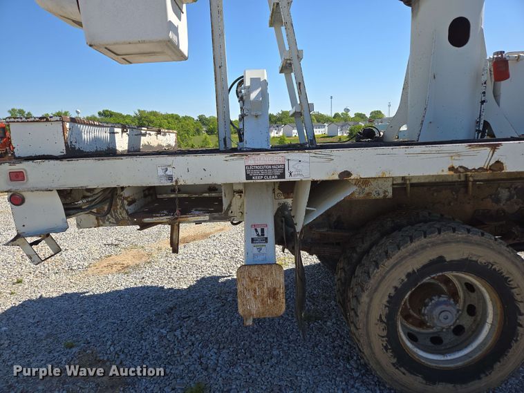 image for item DP6381 1987 Mack CS300P bucket truck
